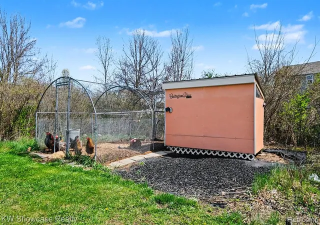 33rd image of 4339 Pebble Creek Blvd, Grand Blanc, MI 48439 | MLS# 61005402