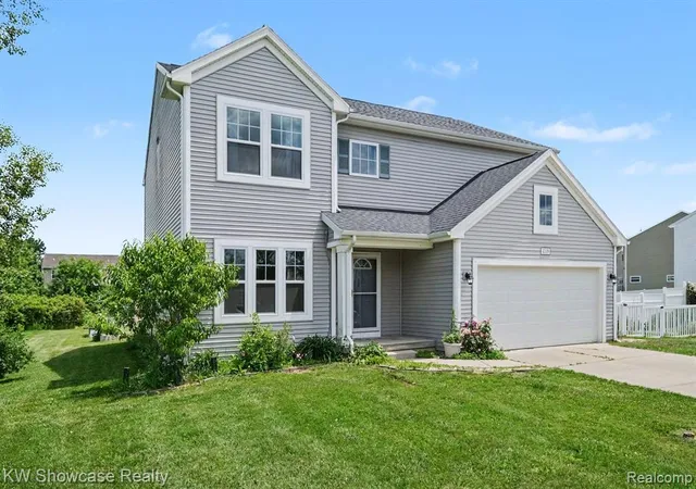 3rd image of 4339 Pebble Creek Blvd, Grand Blanc, MI 48439 | MLS# 61005402