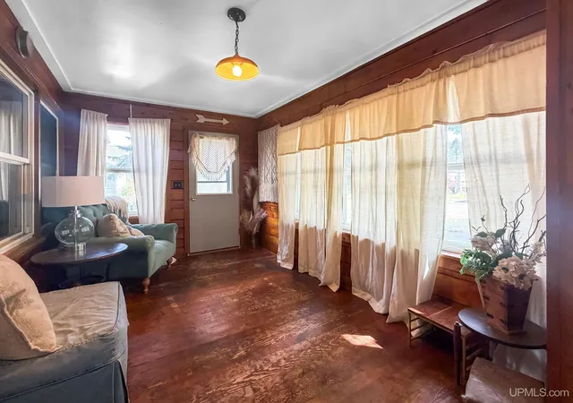 Photo 2 of Single family home for sale at 810 W Genesee St, Iron River, MI 49935 | MLS# 50219071 | Listing updated on 2026-08-19