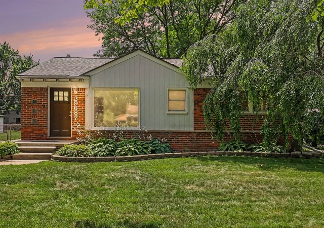 1st image of 29687 Westfield St, Livonia, MI 48150 | MLS# 70543462