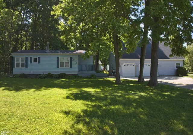 2nd image of 1926 New Rochelle Dr, Lapeer, MI 48446 | MLS# 50210661