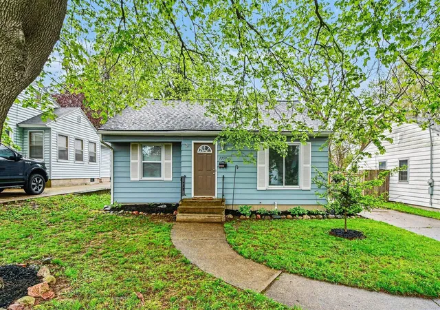 Photo 3 of Single family home for sale at 1350 Lewison Ave, Grand Rapids, MI 49505 | MLS# 70528722 | Listing updated on 2026-05-03