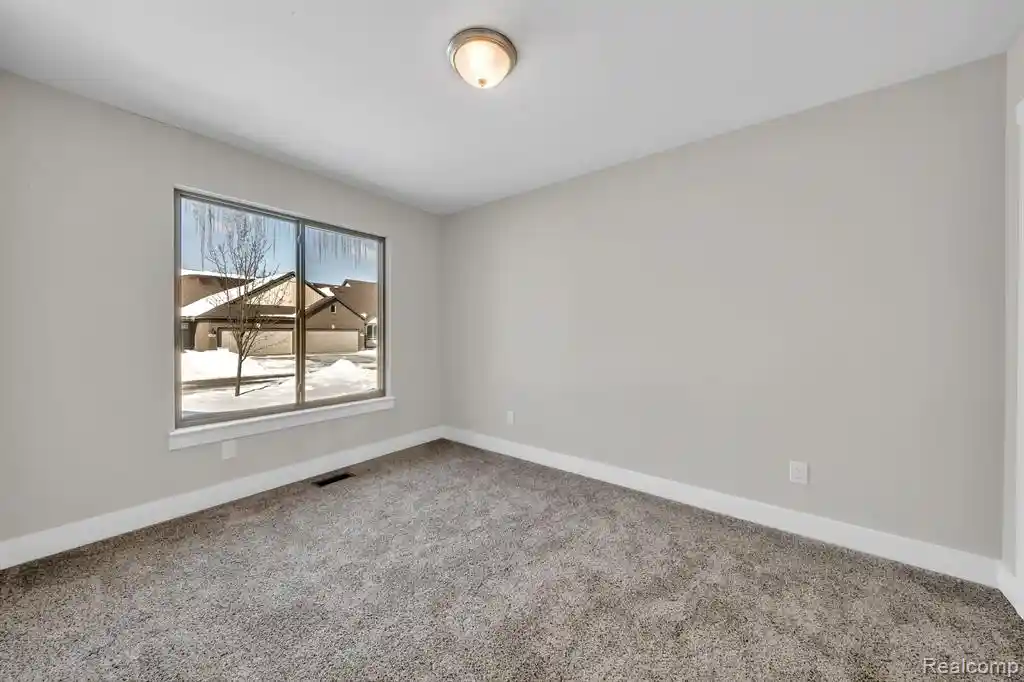 Listing Photo 14 - Condo for sale in 48341 Applegrove Ln located at 48341 Applegrove Ln, Macomb, MI 48051 - Unit #Unit 11