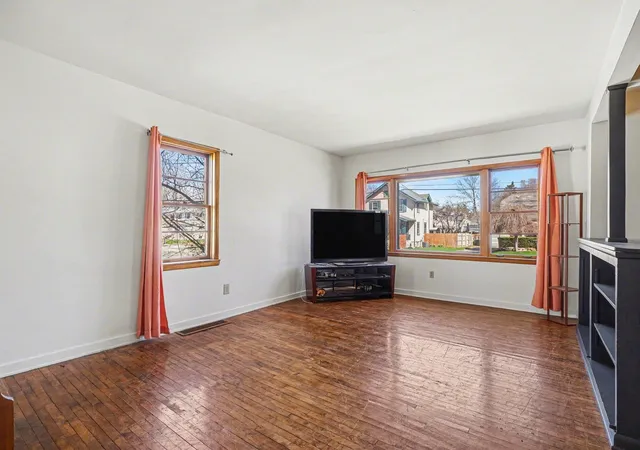Homes for sale in Bay City, MI | 708 Nebobish Ave, Bay City, MI 48708 | MLS# 50205276