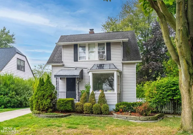 Homes for sale in Grosse Pointe, MI | 775 Notre Dame St, Grosse Pointe, MI 48230 | MLS# 50193121