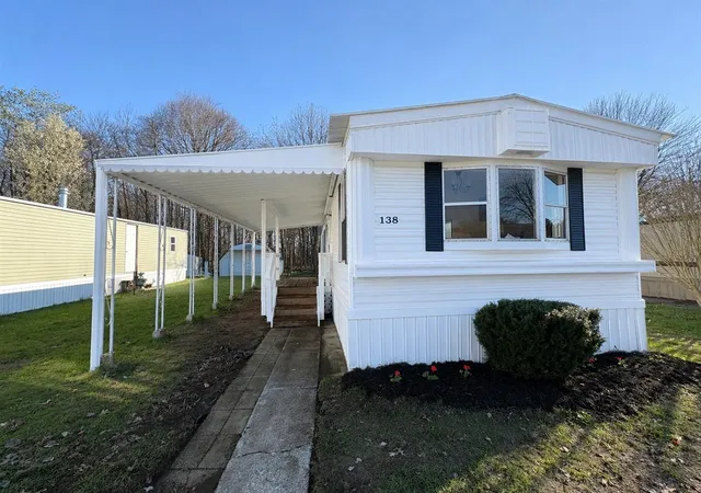 Homes for sale in Norton Shores, MI | 1281 E Pontaluna Rd #138, Norton Shores, MI 49456 | MLS# 70528391