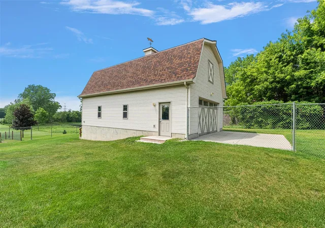 Photo 3 of Sale Pending at 12211 8th Ave, Grand Rapids, MI 49534 | MLS# 70555319 | Listing updated on 2026-08-30