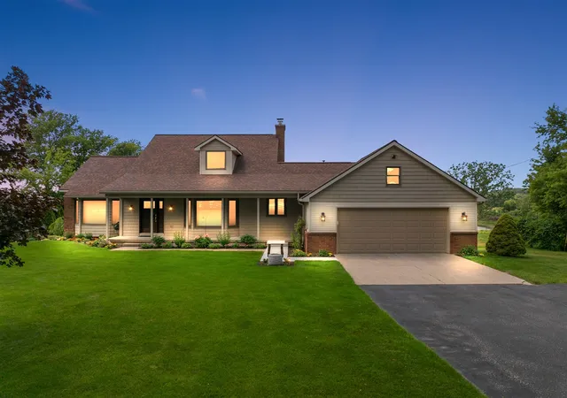 Photo 4 of Sale Pending at 12211 8Th Ave, Grand Rapids, MI 49534 | MLS# 70555319 | Listing updated on 2026-08-30