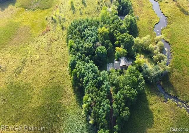 5th image of 2750 Kensington Road, Milford, MI 48380 | MLS# 60334876