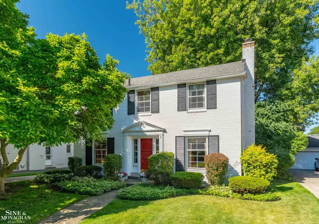 Homes for sale in Grosse Pointe Park, MI | 1021 Whittier Rd, Grosse Pointe Park, MI 48230 | MLS# 50214239