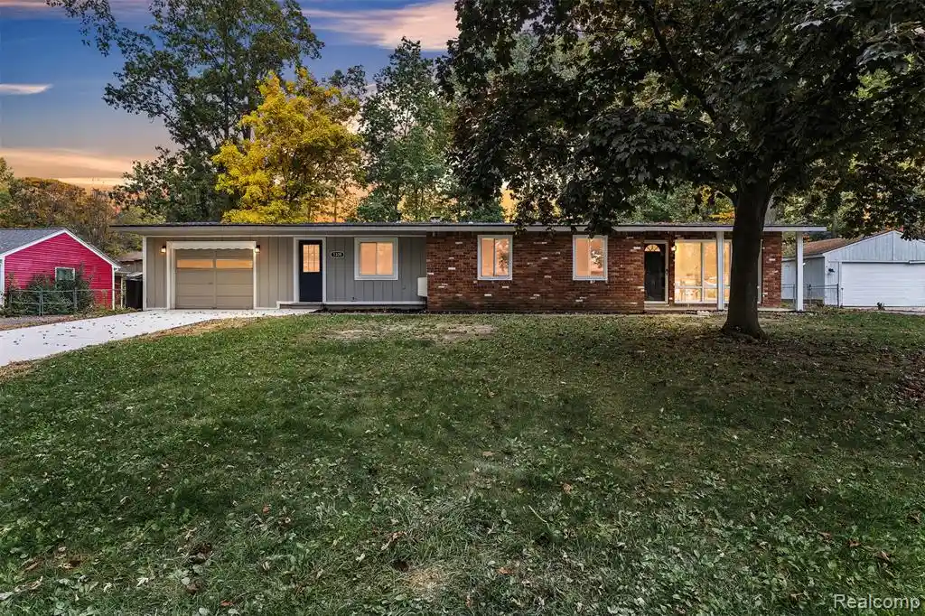 Photo 1 of Single family home for sale at 1339 Delta Rd, Walled Lake, MI 48390 3716 | MLS# 61040523 | Listing updated on 2026-10-21