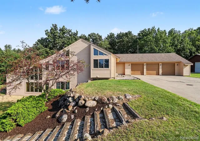 Photo 1 of Single family home for sale at 10250 Eagle Rd, Davisburg, MI 48350 2123 | MLS# 61025353 | Listing updated on 2026-08-29