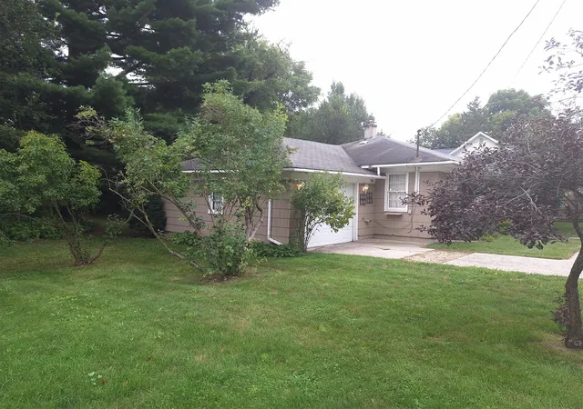 5th image of 322 N Higbee St, Reed City, MI 49677 | MLS# 70554185