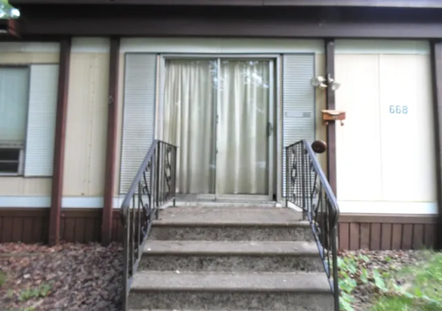 5th image of 668 Big Oaks St, Gladwin, MI 48624 | MLS# 50215363