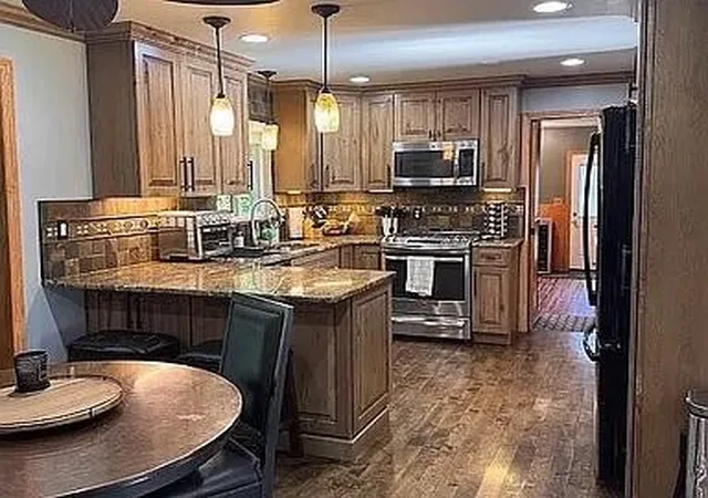 Photo 5 of Sale Pending at 38894 Winkler St, Harrison Township, MI 48045 | MLS# 70549992 | Listing updated on 2026-08-12