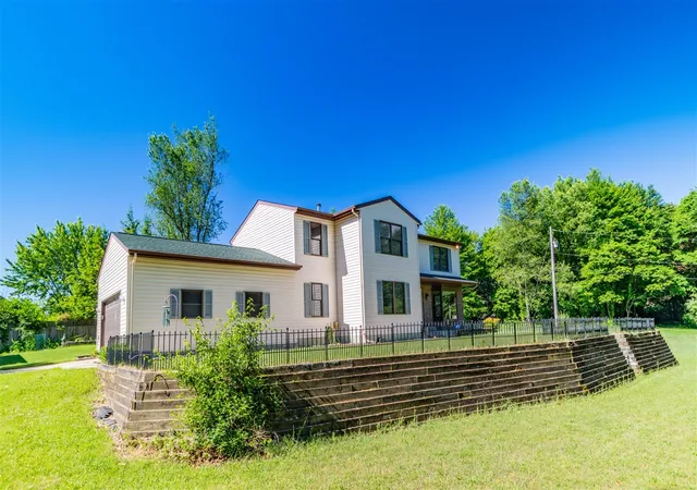 Photo 3 of Single family home for sale at 8805 Stadium Dr, Kalamazoo, MI 49009 | MLS# 70540549 | Listing updated on 2026-09-17