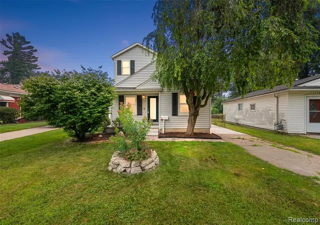 Photo 1 of Single family home for sale at 15464 Dixie, Redford, MI 48239 | MLS# 61012645 | Listing updated on 2026-08-13