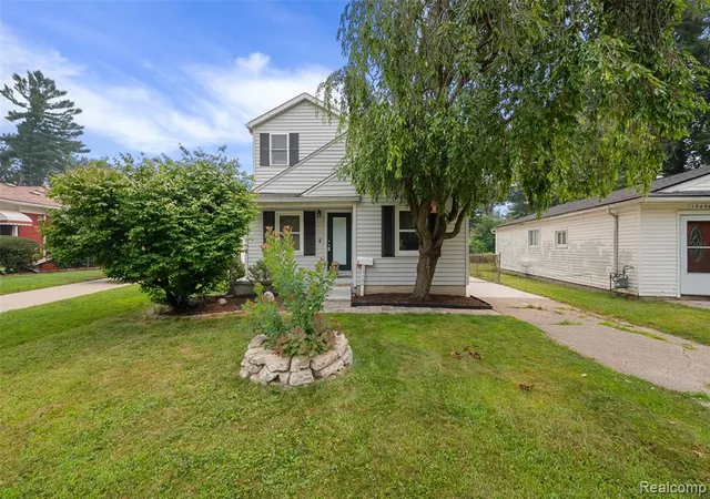 Photo 2 of Single family home for sale at 15464 Dixie, Redford, MI 48239 | MLS# 61012645 | Listing updated on 2026-08-13