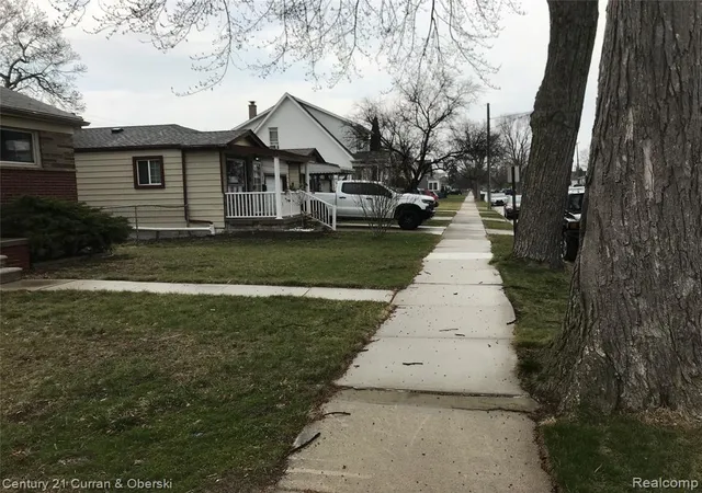 Homes for sale in Lincoln Park, MI | 729 Cleophus Pkwy, Lincoln Park, MI 48146 | MLS# 60979433