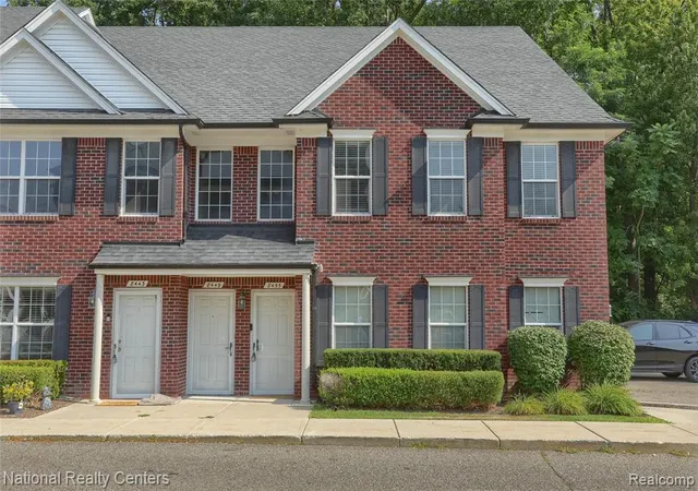 Photo 2 of Sale Pending at 8455 Williamstown Dr, Shelby Township, MI 48316 | MLS# 61016523 | Listing updated on 2026-08-09