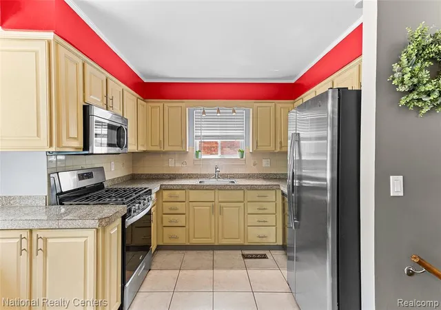 Homes for sale in Clawson, MI | 1361 Langley Blvd, Clawson, MI 48017 | MLS# 61010253