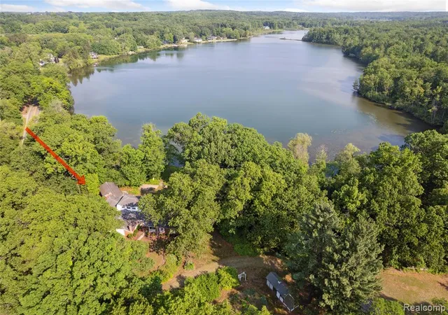 Photo 1 of Single family home for sale at 4300 W Bacon Rd, Hillsdale, MI 49242 8205 | MLS# 60979064 | Listing updated on 2026-09-10