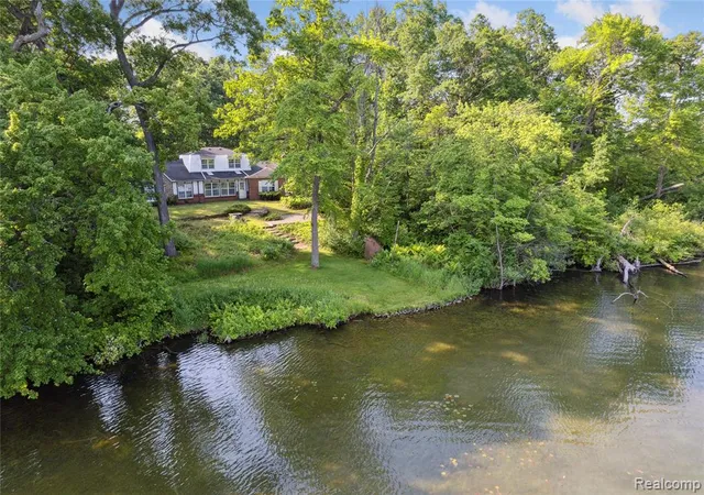Photo 3 of Single family home for sale at 4300 W Bacon Rd, Hillsdale, MI 49242 8205 | MLS# 60979064 | Listing updated on 2026-09-10