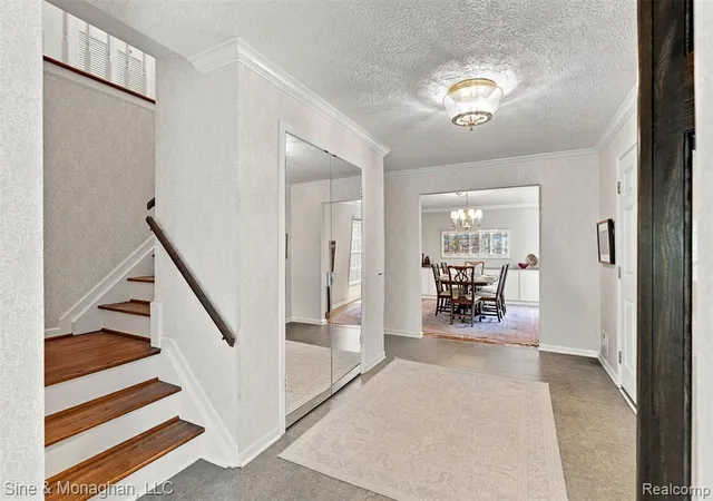 Photo 2 of Sale Pending at 5505 Old Carriage Ln, West Bloomfield, MI 48322 | MLS# 61019862 | Listing updated on 2026-08-29