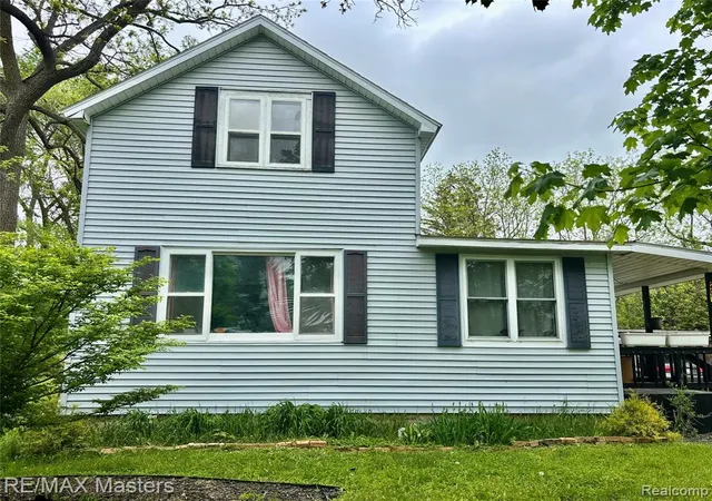 Homes for sale in Standish, MI | 207 Court St, Standish, MI 48658 | MLS# 60995857