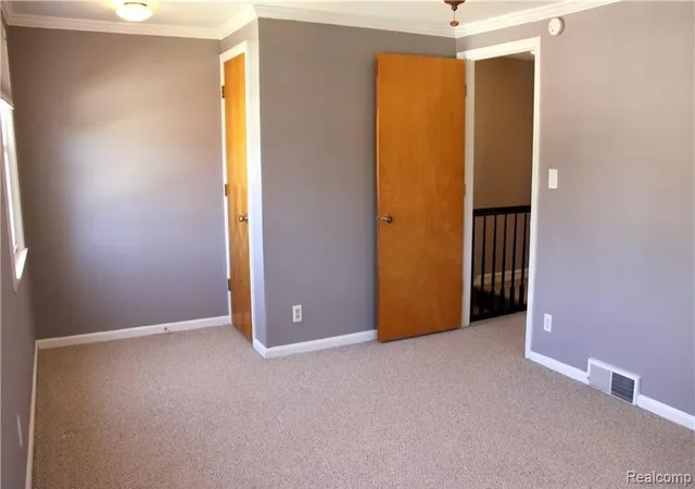 Listing Photo 2 - Condo for sale in building located at 1796 Graefield Rd, Birmingham, MI 48009 - Unit #20