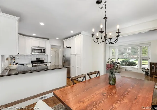 Photo 3 of Sale Pending at 276 Moran Rd, Grosse Pointe Farms, MI 48236 3433 | MLS# 61024481 | Listing updated on 2026-09-08