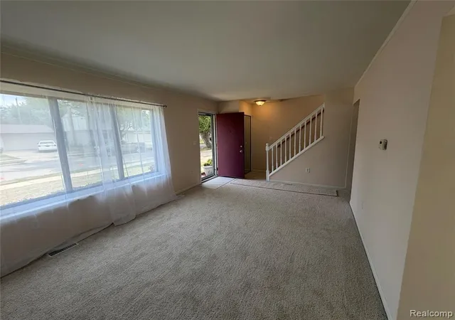 Photo 3 of Single family home for sale at 23101 Purdue Ave, Farmington Hills, MI 48336 6300 | MLS# 61024233 | Listing updated on 2026-09-11