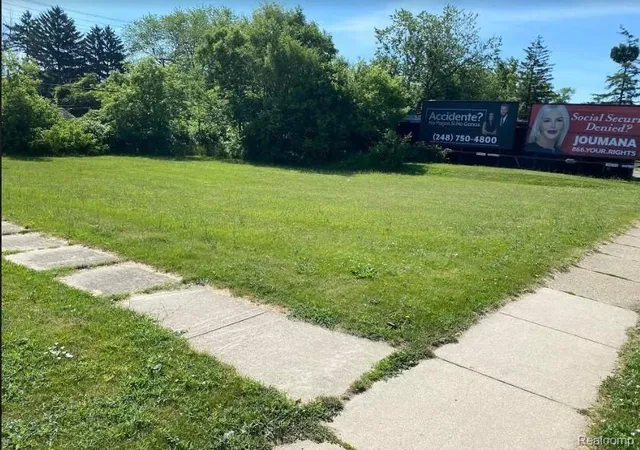 Photo 3 of Land for sale at V/l Baldwin Ave, Pontiac, MI 48340 | MLS# 61020115 | Listing updated on 2026-10-01