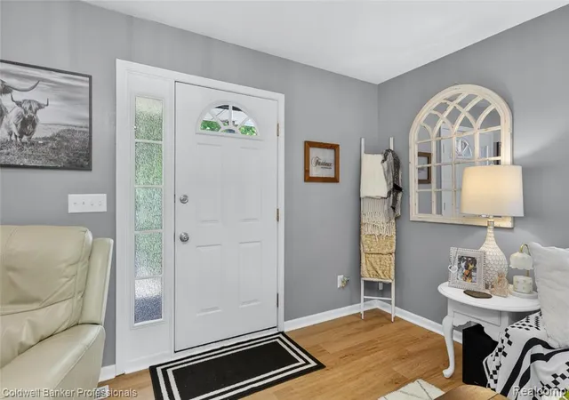 Homes for sale in Waterford, MI | 3580 Overton St, Waterford, MI 48328 | MLS# 61000372