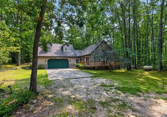 3rd image of 144 Garfield Blvd, Roscommon, MI 48653 | MLS# 61020811
