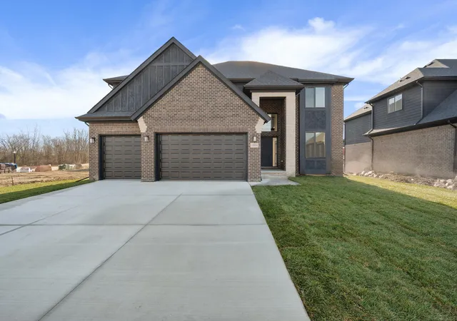 2nd image of 18894 Via Firenze Dr, Macomb, MI 48044 | MLS# 50194459