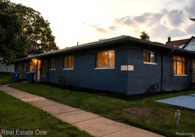 Homes for sale in River Rouge, MI | 162 Burke St, River Rouge, MI 48218 | MLS# 61002143