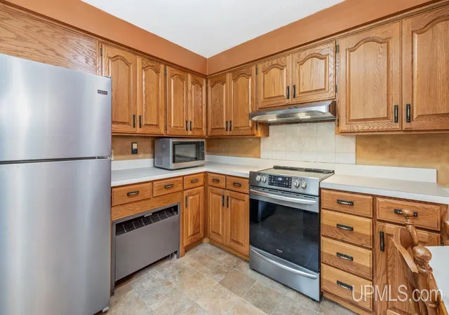 Photo 4 of Single family home for sale at 3826 L15 Ln, Escanaba, MI 49829 | MLS# 50182850 | Listing updated on 2025-09-23