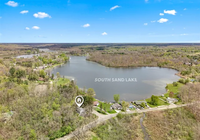 Homes for sale in Hillsdale, MI | 1050 Earlyn Dr, Hillsdale, MI 49242 | MLS# 70529634