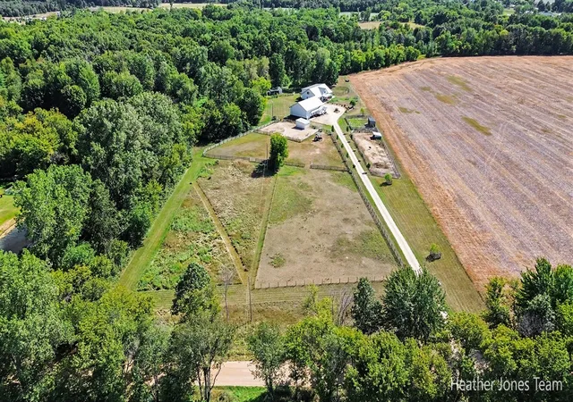 2nd image of 8872 E Spencer Rd, Crystal, MI 48818 | MLS# 70554576