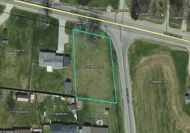Photo 3 of Land for sale at 2022 Pipestone Rd, Benton Harbor, MI 49022 | MLS# 70553420 | Listing updated on 2026-08-19