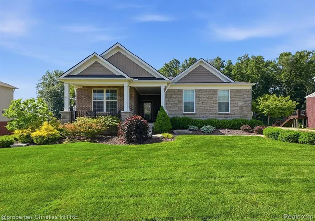 Homes for sale in New Hudson, MI | 30243 Macintosh Ln, New Hudson, MI 48165 | MLS# 61008706