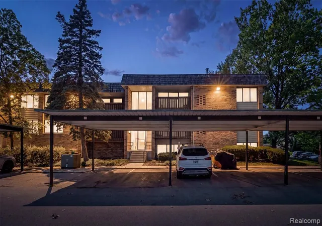 Photo 3 of Condo for sale at 1255 S Maple Rd #101, Ann Arbor, MI 48103 4471 | MLS# 61009194 | Listing updated on 2026-09-05