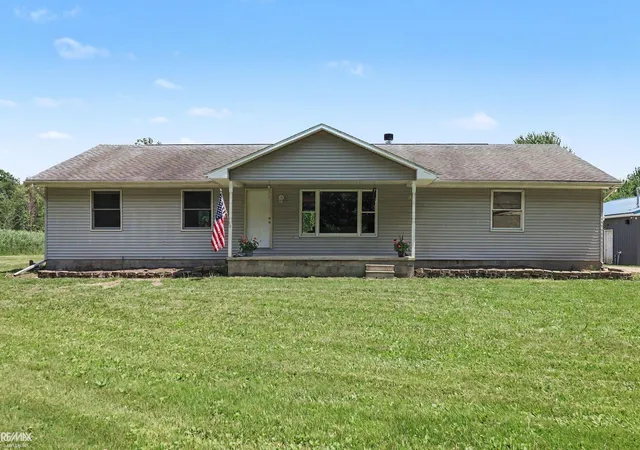 Homes for sale in Marine City, MI | 4345 Starville Rd, Marine City, MI 48054 | MLS# 50214406