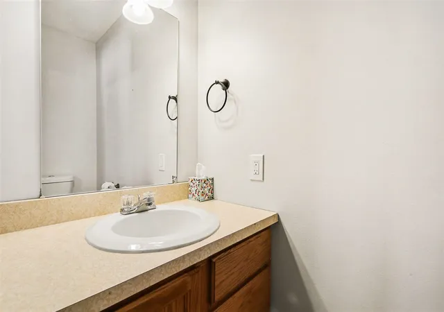 Photo 4 of Sale Pending at 60 Carriage Ln, Grand Rapids, MI 49548 | MLS# 70512928 | Listing updated on 2026-02-16