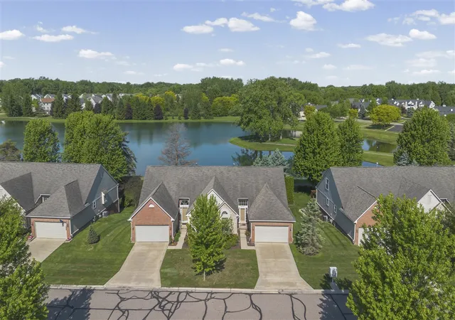 Homes for sale in New Hudson, MI | 28061 Tremonte Dr #70, New Hudson, MI 48165 | MLS# 70538411