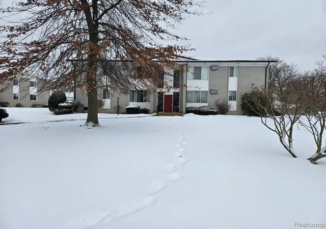 Homes for sale in Redford, MI | 26710 Joy Rd #A, Redford, MI 48239 1947 | MLS# 60968391