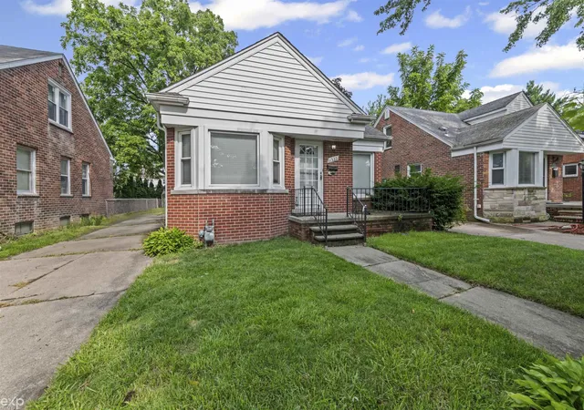 Photo 1 of Single family home for sale at 11322 Lucerne Ave, Redford, MI 48239 | MLS# 50185358 | Listing updated on 2025-11-12
