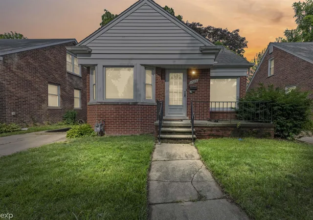 Photo 3 of Single family home for sale at 11322 Lucerne Ave, Redford, MI 48239 | MLS# 50185358 | Listing updated on 2025-11-12