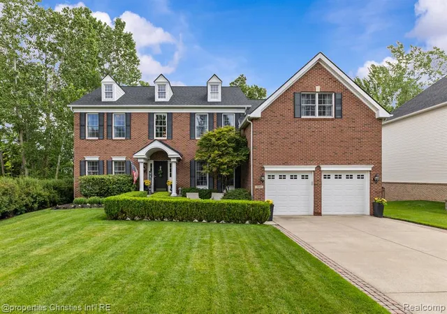 2nd image of 3095 Hidden Timber Dr, Lake Orion, MI 48359 | MLS# 61008503
